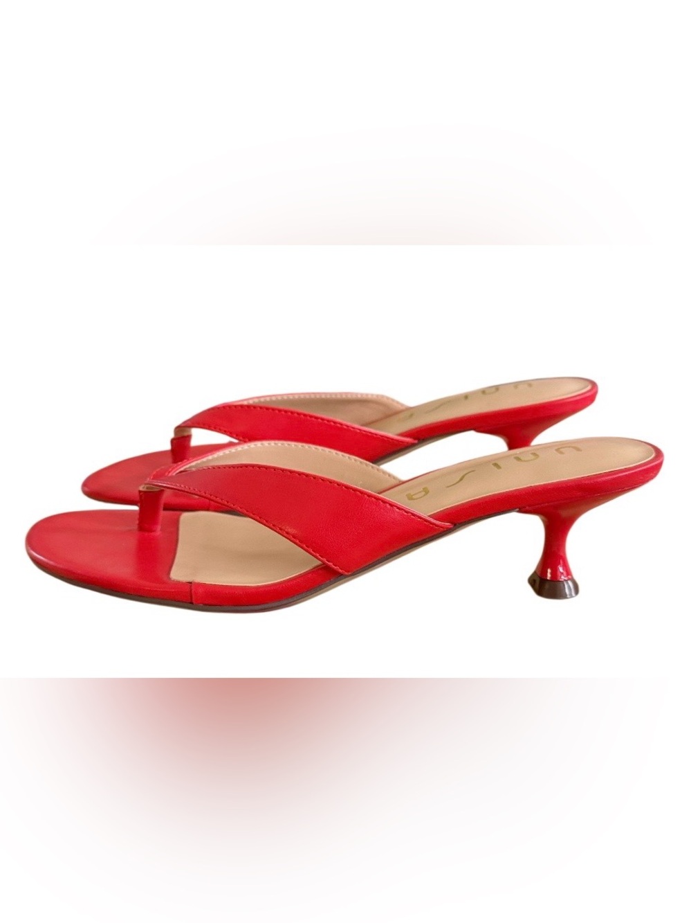 NWOT- Unisa Red Kitten-Heel Thong Sandals - Women